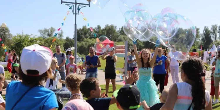 03.08.2022 Вести Подмосковья / Первый семейный фестиваль классической музыки и современного искусства «МузАртФест» пройдет в Троицке