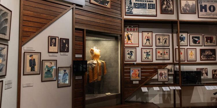 Петербург Шаляпина и Рахманинова.Театральный музей/21.08.23 Фотограф Евгений Веденеев