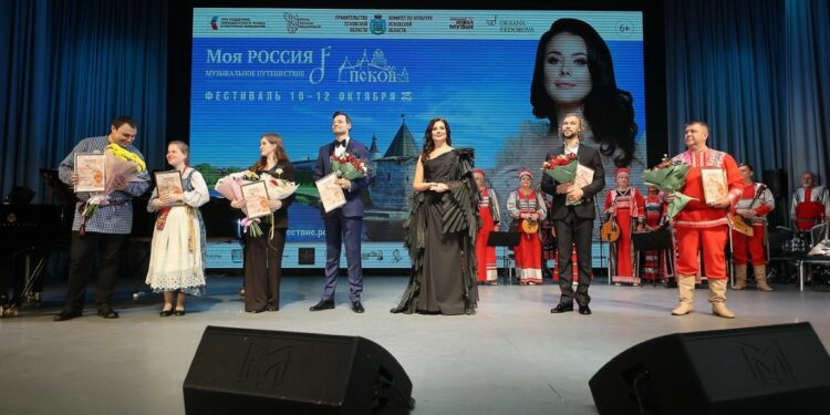 Оксана Федорова открыла в Пскове Всероссийский музыкальный фестиваль «Моя Россия: музыкальное путешествие»!