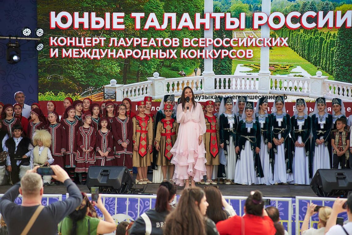 В Фестивале «Моя Россия: музыкальное путешествие» приняли участие более 2 тысяч юных музыкантов!