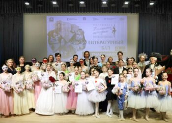 Солисты Большого театра и итальянская балерина Николь Каррара выступили на закрытии фестиваля «Балетные истории. Русская классика»!